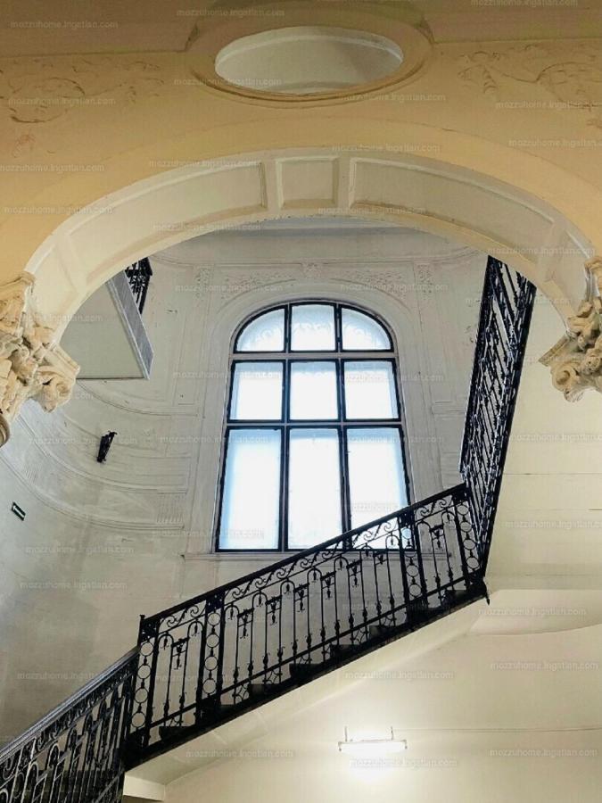 Bourgeois Elegance In The Heart Of Budapest Exterior photo