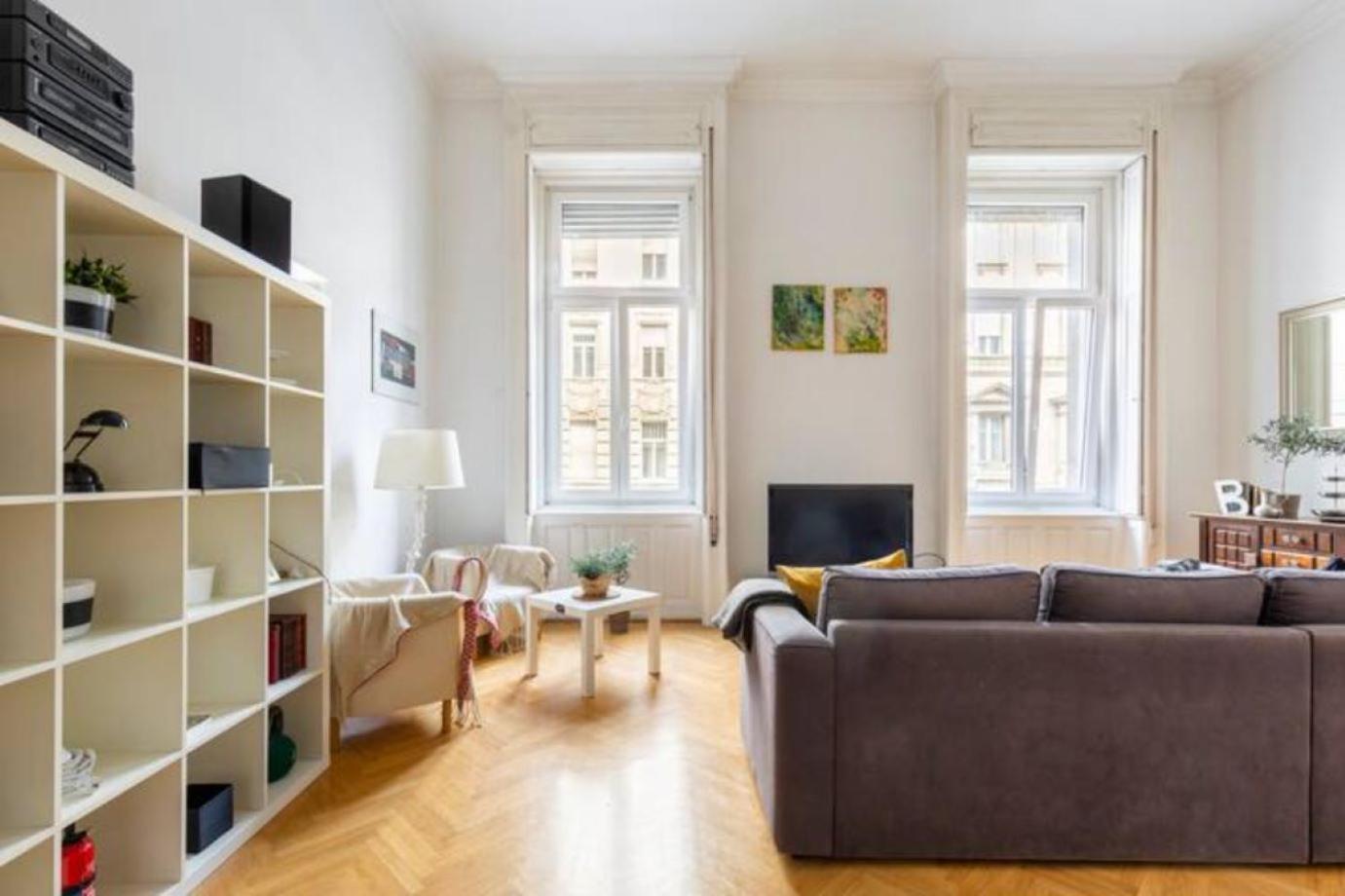 Bourgeois Elegance In The Heart Of Budapest Exterior photo