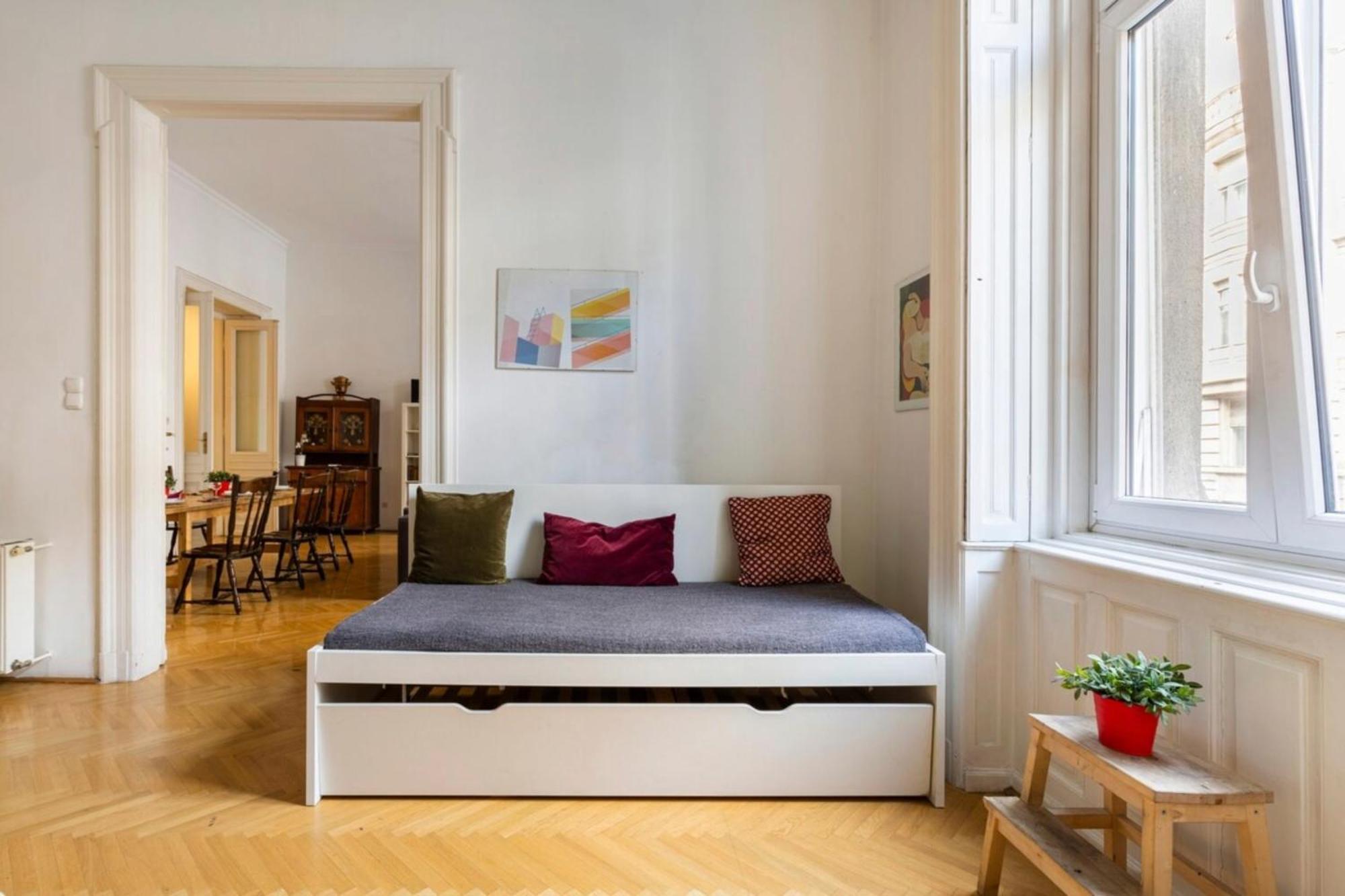 Bourgeois Elegance In The Heart Of Budapest Exterior photo